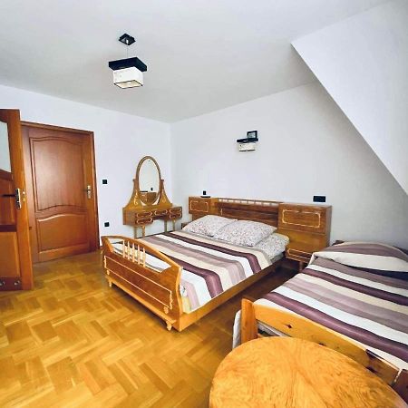 Pokoje Goscinne Letycja Bialy Dunajec Bagian luar foto